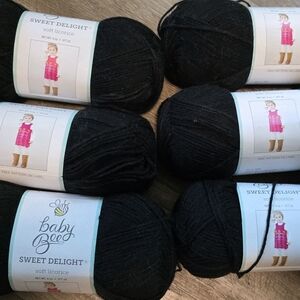 Sweet Delight Yarn - Black